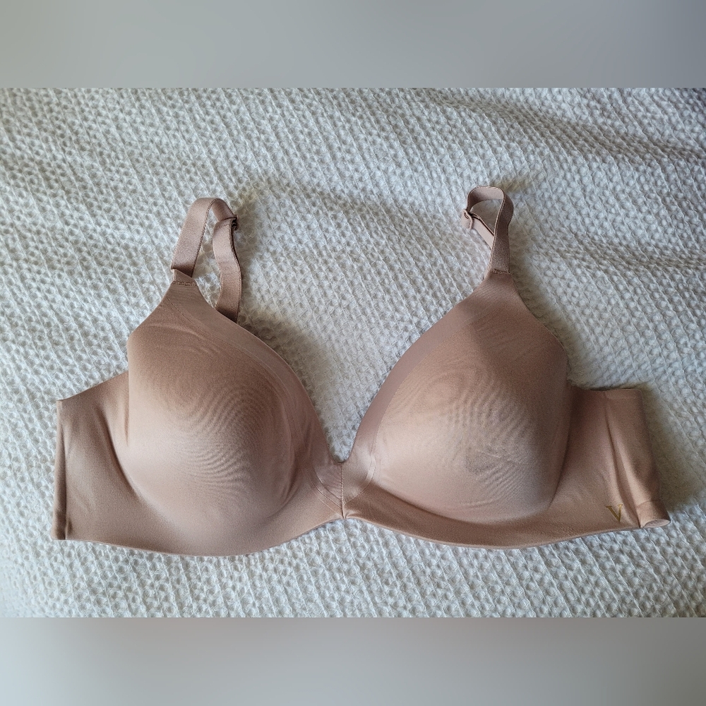 Basically Brand New VS Bra